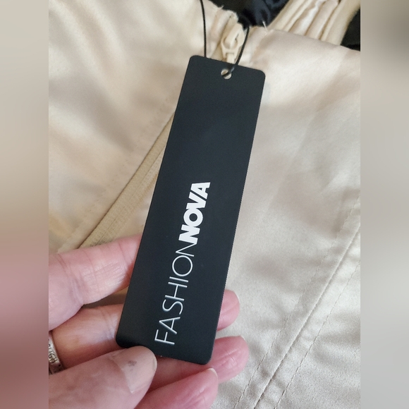 NWT Fashion Nova Corset Boustier Top In Satin 1X - Picture 10 of 13